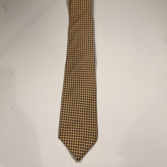 Lauren Ralph Lauren Yellow Geometric 100% Silk Tie Green Label USA 3.75" X 57" - Picture 2 of 6